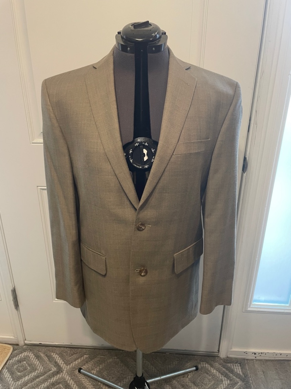 Izod 40R Men's Tan Two-Button Blazer
